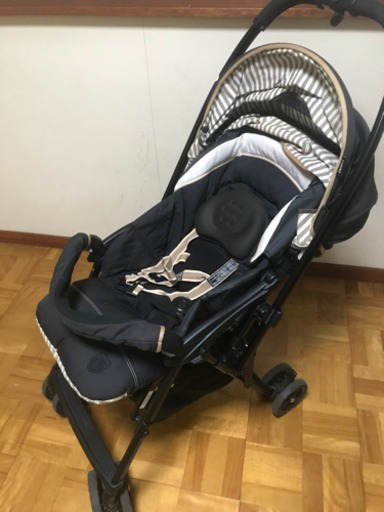 combi ベビーカー　美品ネイビー