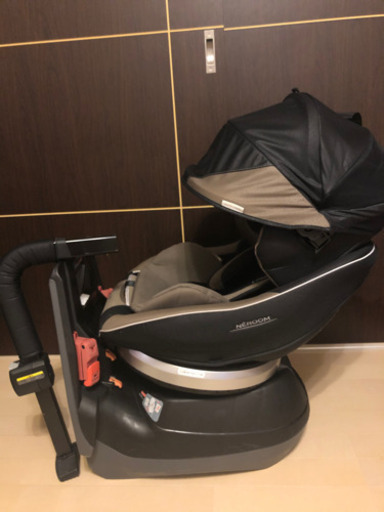 コンビ ネルーム エッグショック NC-520 定価 : ¥53,460(税込) ★ベビーカー同時購入合計額から2000円引き！