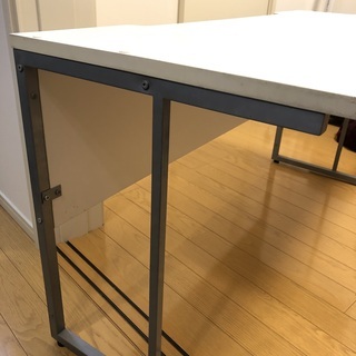 オフィスデスク 机 140cm x 55cm x 70cmの画像