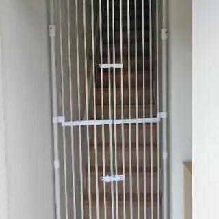 猫　脱走予防柵　1枚延長つきの画像
