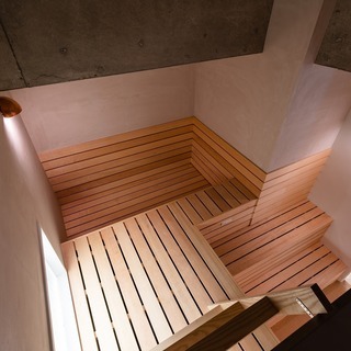 空気をデザインした北欧式建築のミネラルミスト岩盤浴スタッフ集まれー！の画像