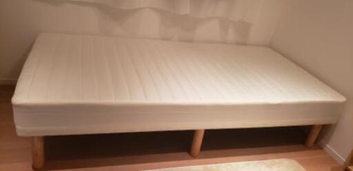 美品！脚付きマットレスシングルベッド☆