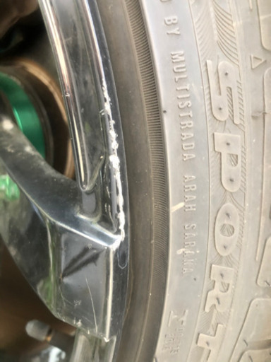 shogun 18インチ 9.5j 4本通し　飛び石傷あります。