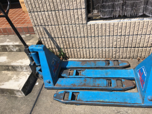 コマツ製ハンドトラック1500kg