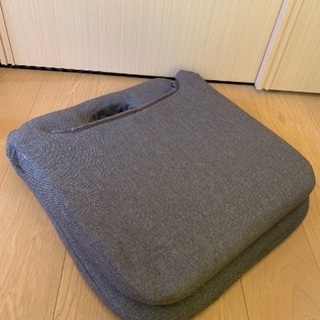 折りたたみ式座椅子の画像