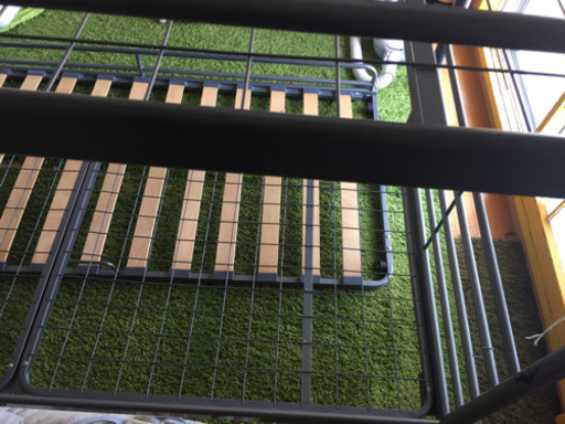 IKEA3段ベッドSvarta