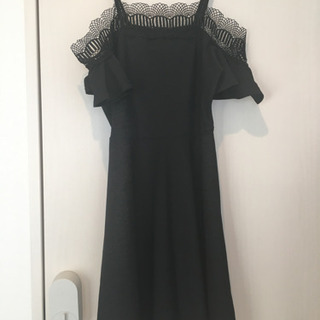 未使用オフショルダーワンピース