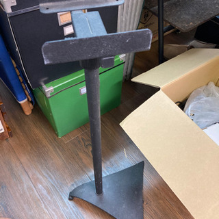 スピーカースタンドの画像