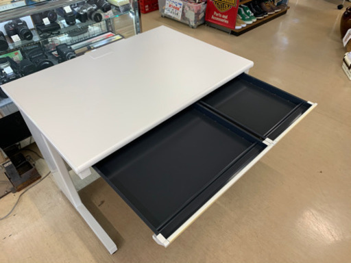 ①PLUS プラス 平机　Ｗ１００×Ｄ７０×Ｈ７０．５　ＪＳ－Ｔ１０１　Ｗ４　発送ＯＫ 在庫複数台有　山形より