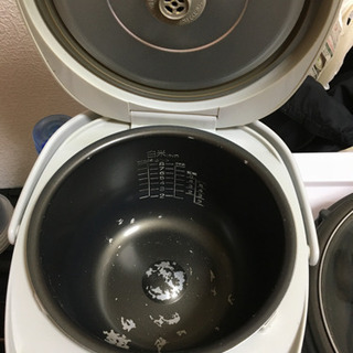 炊飯器、ホットプレート可動しますの画像