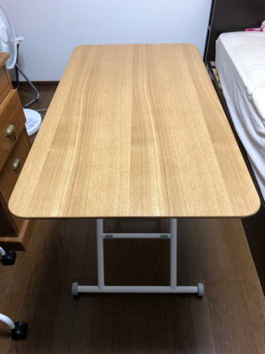 【美品】お引っ越しのためお譲りします。高さ変幻！便利なテーブル(ローテーブルにもなります)
