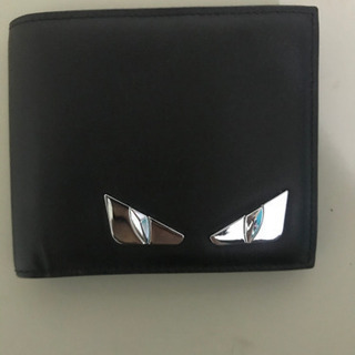 二つ折り財布　FENDI