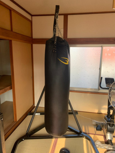 サンドバッグ　パンチングバッグ　ボディーメーカー