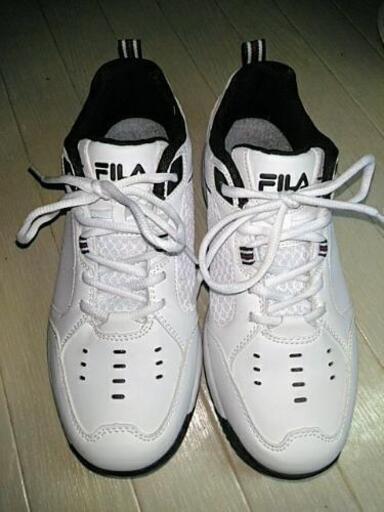 ｽﾆｰｶｰ(25.5)FILA