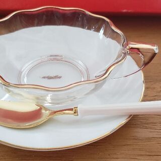 White Larey ガラス　ティーカップセット