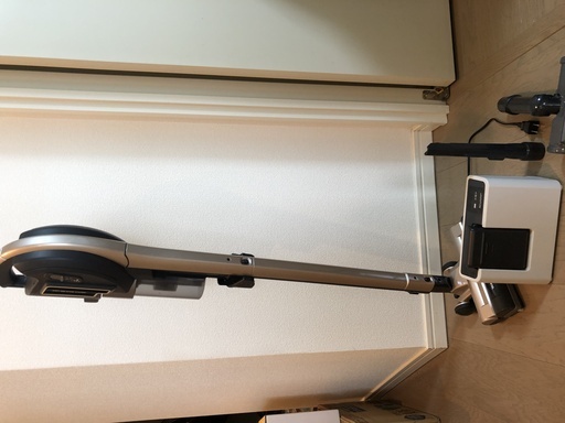 【バッテリー2個つき】SHARP EC-SX310　コードレス掃除機