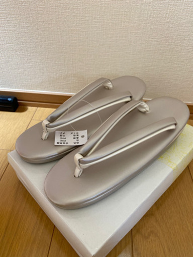シャンパンベージュの草履　未使用
