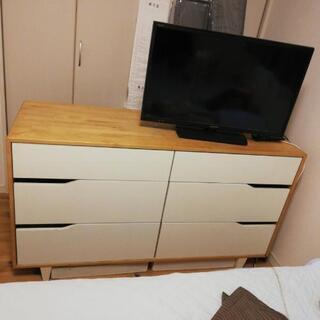 IKEAのMandalのチェスト
と隙間収納