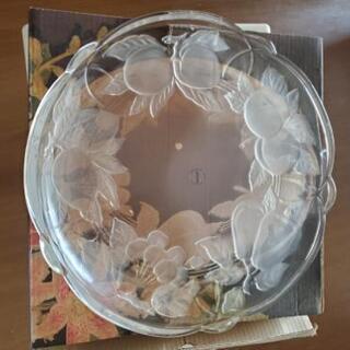 ガラスの大皿