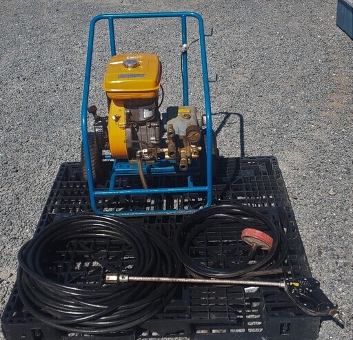 鹿児島発　ガソリンエンジン高圧洗浄機　ホース22m強　農機具