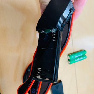 光るパーティーメガネの画像