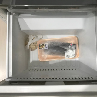 【衝撃0円】SHARP冷蔵庫お譲りしますの画像