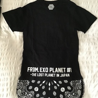 EXOファンクラブ　EXO PLANET#1ツアーＴシャツ　黒　...