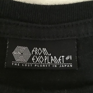 EXOファンクラブ　EXO PLANET#1ツアーＴシャツ　黒　（中古）（Ｍサイズ）の画像
