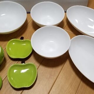  山崎製パン　お皿　一式（５枚+その他）