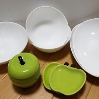  山崎製パン　お皿　一式（５枚+その他）の画像
