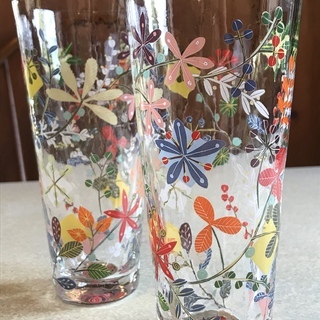 見てるだけでHAPPYになる花柄のグラス　の画像