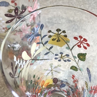 見てるだけでHAPPYになる花柄のグラス　の画像