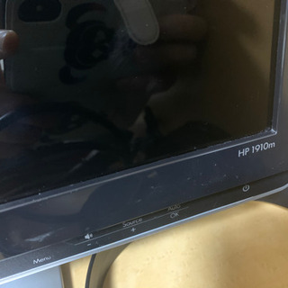モニター、キーボード、マウス3つ、ヘッドホンセット