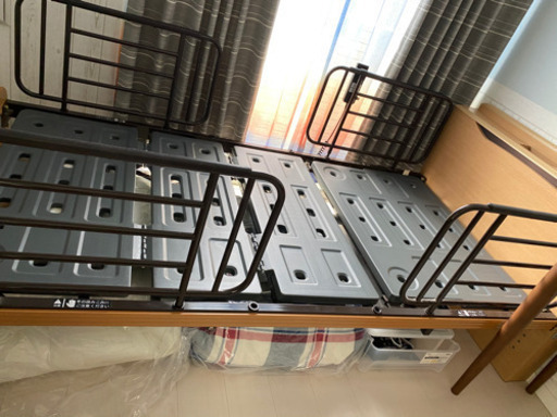 介護用電動ベッド