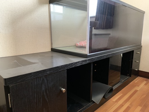 取引中）熱帯魚　水槽　幅120㎝、水槽の台　幅170。