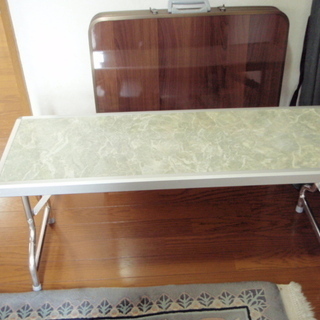 折り畳み式小机 