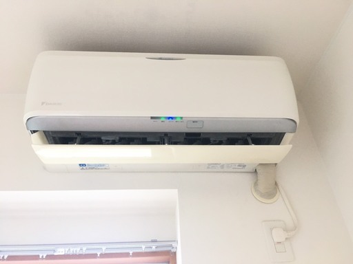 【美品★格安】ダイキン12畳用エアコン【ATR40MPE8-WS】
