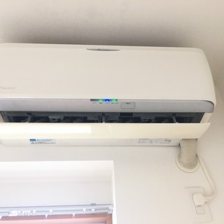 【美品★格安】ダイキン12畳用エアコン【ATR40MPE8-WS】