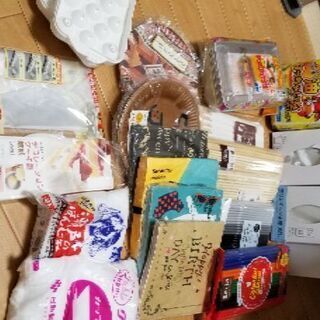 割りばし、ビニール手袋、ナプキン、弁当箱、ストロー、砂糖、塩、氷...