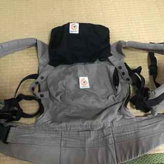 【値下げ】エルゴ　抱っこ紐　ergobaby