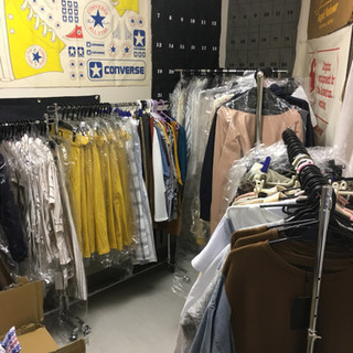 24時間OK 全て新品 アパレル 貸切で買い物。大量