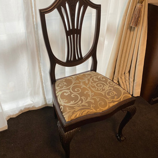 猫脚チェアの画像