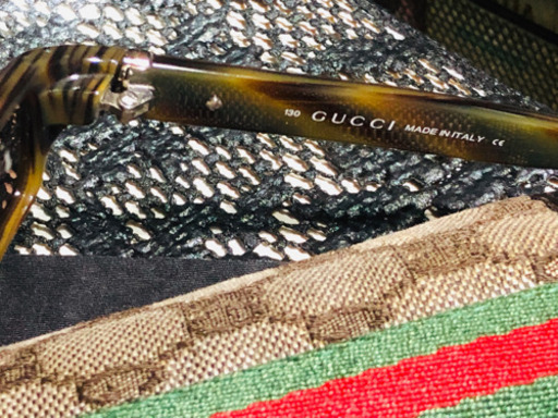 見逃し厳禁‼️GUCCI サングラス❣️&  GUCCI サングラスケース付属❗️