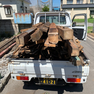 解体木材欲しい方配送致します！薪にどうぞ！