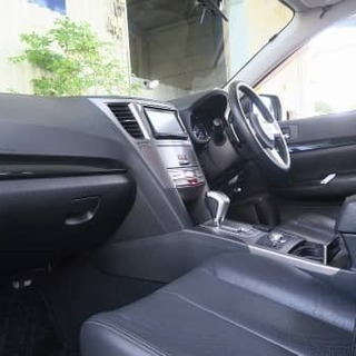 オシャレかっこいいレガシィツーリングワゴン♪ワンオーナー車！の画像