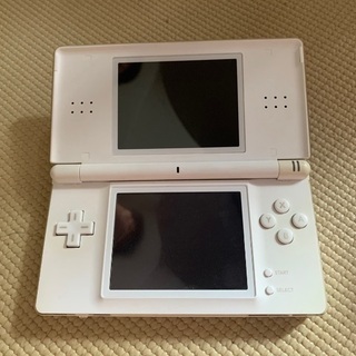 ニンテンドーDS+充電器、ソフト3個