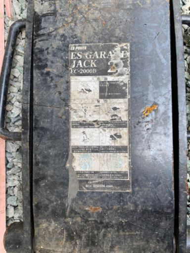 ジャッキ　車