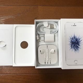 iphoneSE 32GB シルバー　SIMフリーの画像