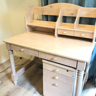 【学習机＋サイドチェスト付き】ホワイト 木目調の画像