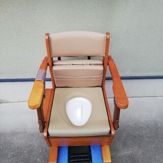 【54450円の商品】家具調 ﾎﾟｰﾀﾌﾞﾙ ﾄｲﾚ　新品未使用の画像